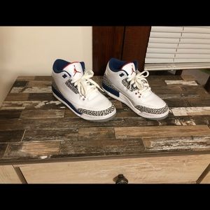 ❌SOLD❌2016 True Blue Air Jordan 3 (GS)